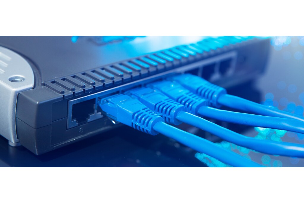 Representação de um roteador que pode necessitar de um reset completo.